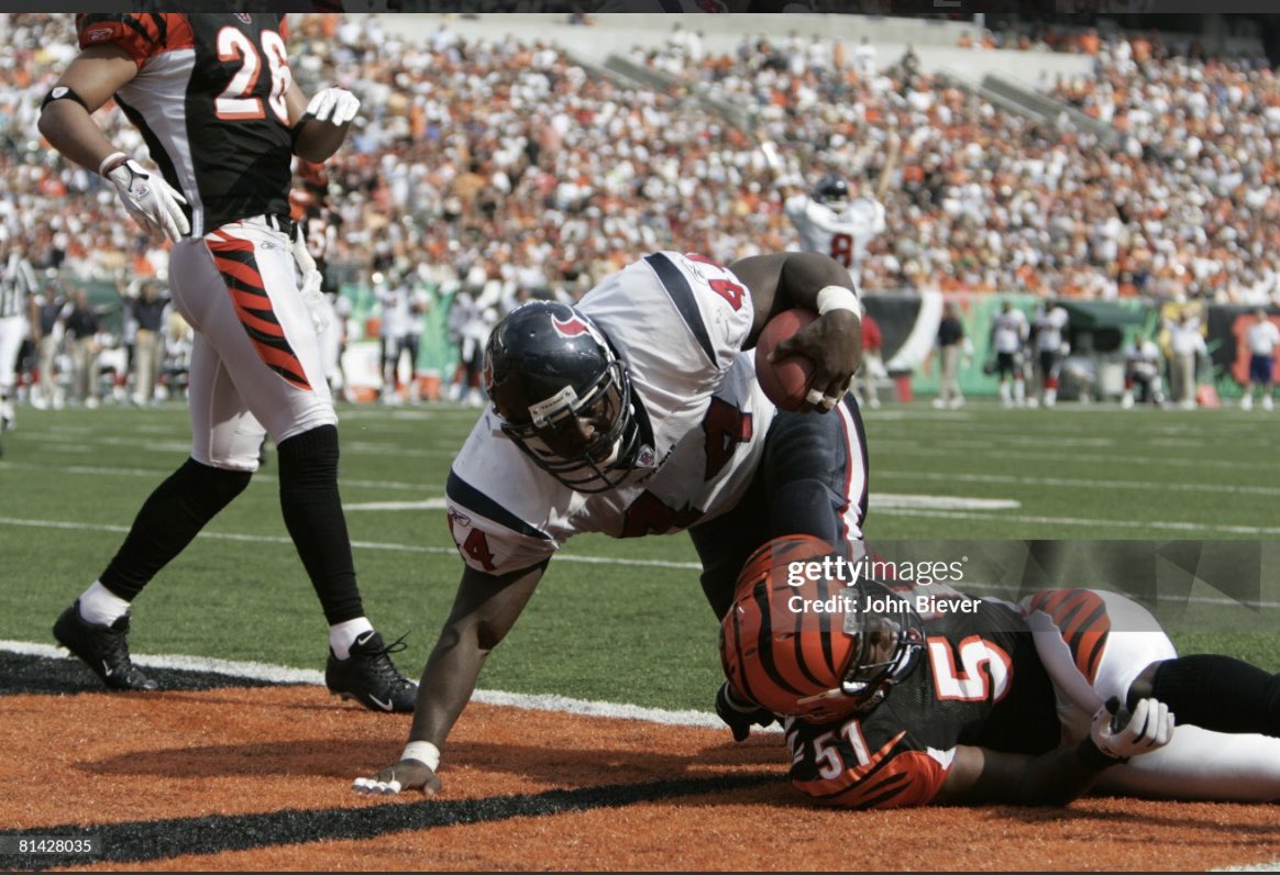 dpitt4's tweet photo. @tomorrowsretro Moran Norris?  Born in Houston and an original Texan!   “Bulldozing” his way in for the rare TD https://t.co/8ZWBj8ixnL