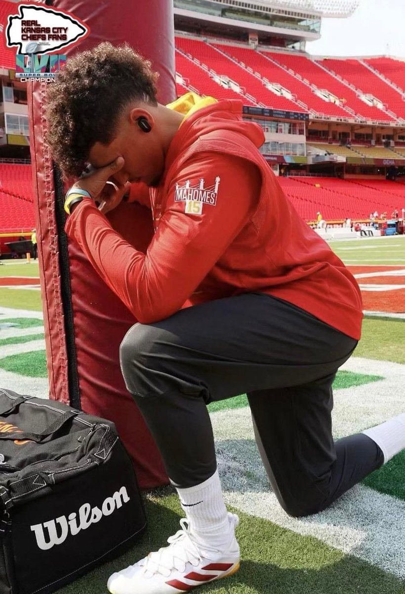 CEOofIMS's tweet photo. Two hours before every single game Patrick Mahomes has a pregame prayer. It’s a pregame ritual he’s had since High School. glorify Him.” 

Clearly, Patrick Mahomes understands the the POWER OF PRAYER! Prayer has made all the difference in my life too… https://t.co/MZ0FTrlo1q