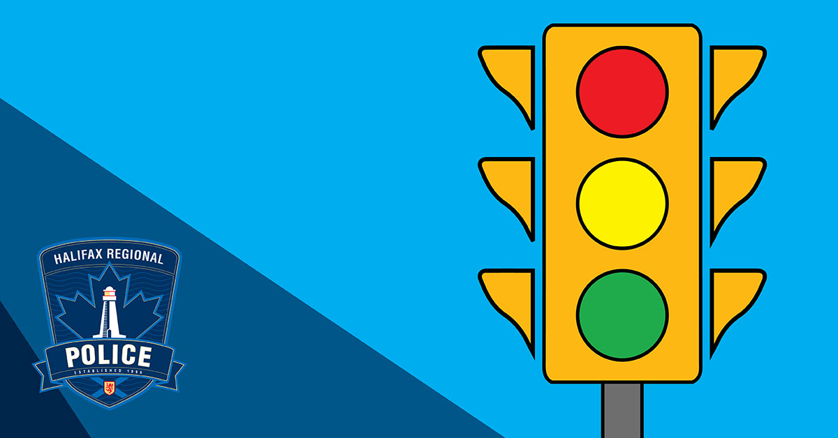 HfxRegPolice's tweet photo. Motorists, when approaching an intersection always yield to pedestrians &amp; oncoming traffic when turning left. Complete double shoulder checks for other road users when turning right. Be alert, be ready &amp; be safe. #IntersectionSafety https://t.co/dJMhiyKQH2