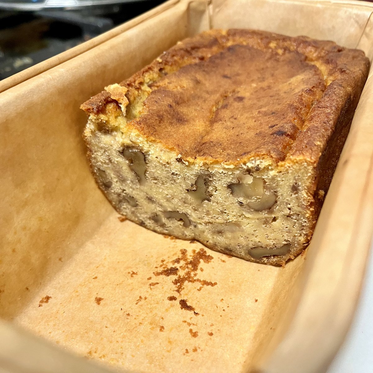 elly_emf38's tweet image. #Lekker kan ook heel #simpel ☺️ 

#Bananenbrood met honing en walnoten ☺️ #homemade #bakken #energiereep