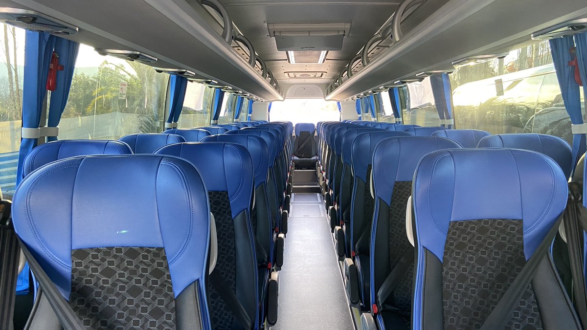 BUSES_ECOBUS's tweet photo. Siguiendo nuestra política de contar siempre con buses acorde a nuestros estándares de calidad. Seguimos en constante renovación para entregar el mejor servicio a nuestros pasajeros. Vehículos nuevos año 2024. #YUTONG #ECOBUS 🚐 🚎🌤🌿 https://t.co/LrtUQiwjWo