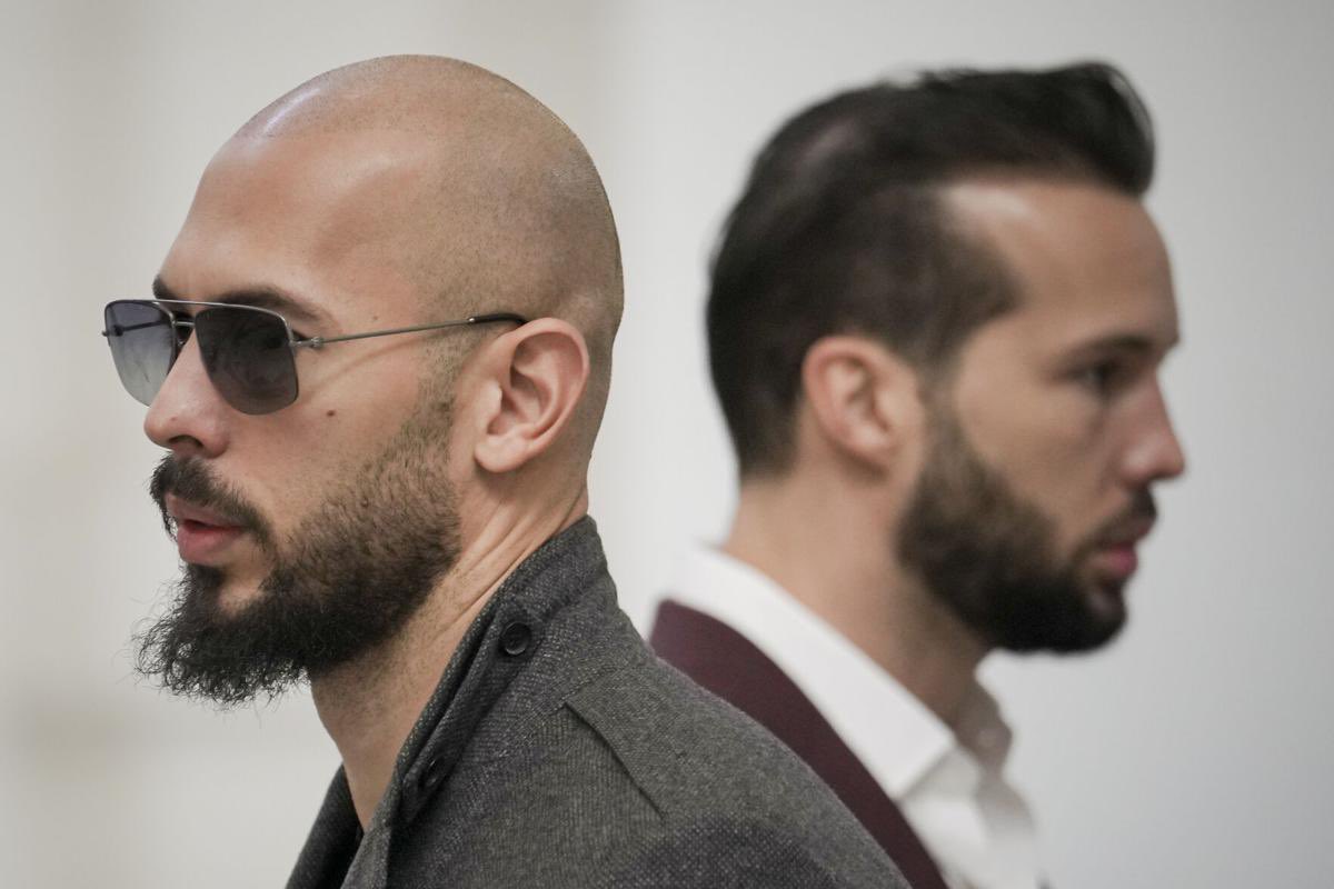 TateNews_'s tweet photo. Tate brothers are innocent. https://t.co/MGCJZV6IpE