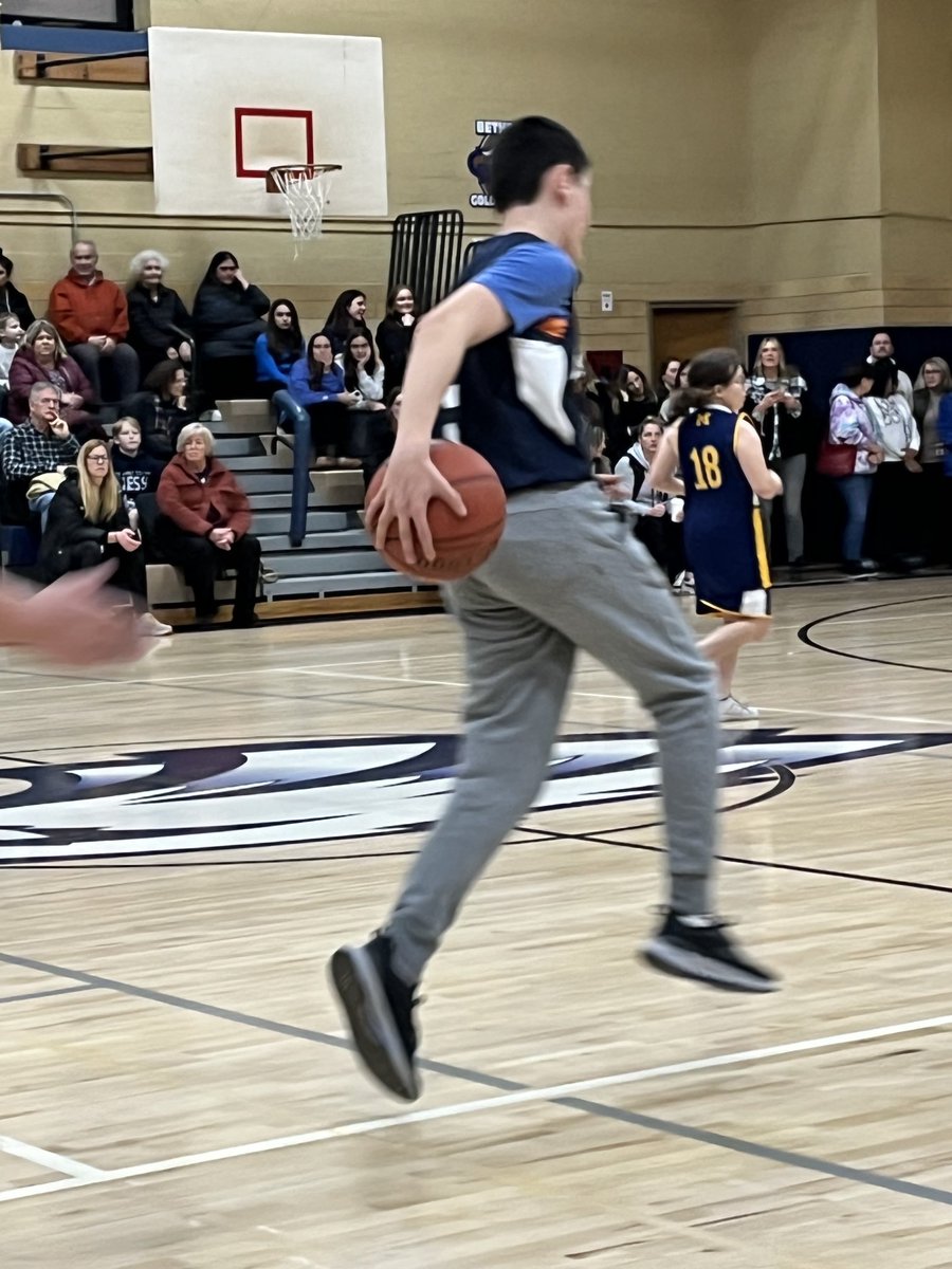 Politidis_JFK's tweet photo. Challenger Basketball Team takes a win!!!! #1 🏆🏀 So proud!! ⁦@BethpageUFSD⁩ ⁦@JFK_Bethpage⁩ #WeAreBethpage https://t.co/PXVAfqYJBL