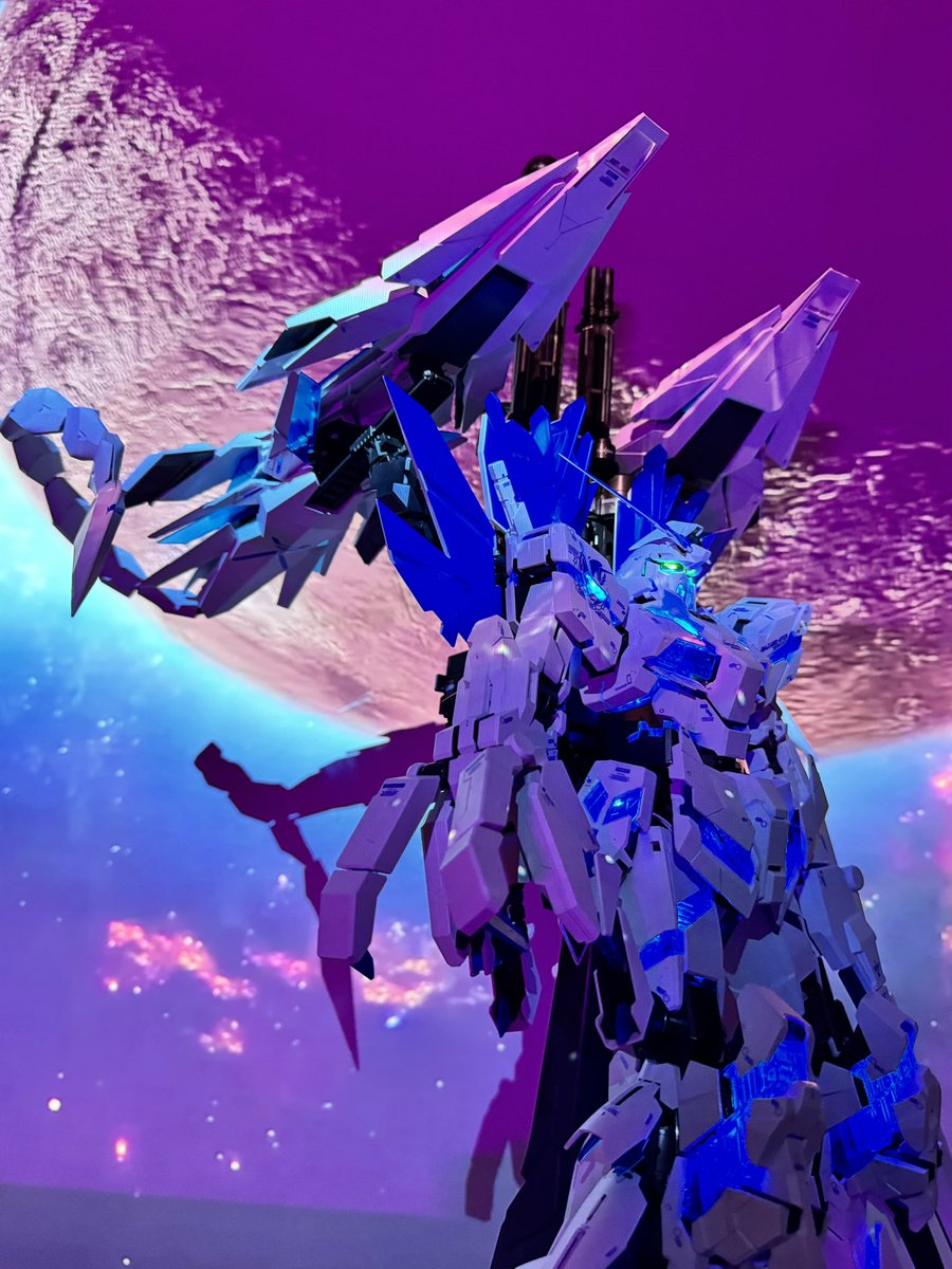 JSDecant's tweet image. I made this

#gunpla #gundamunicorn #perfectgrade