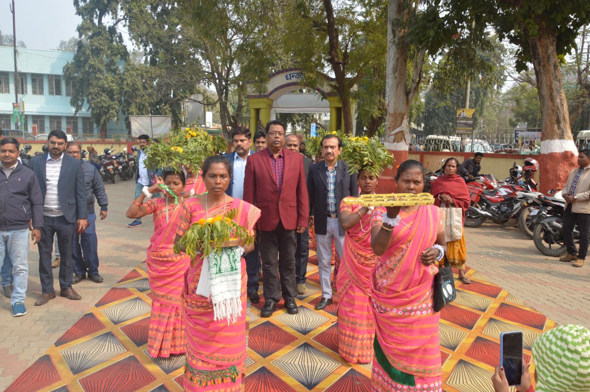 Commissioner,Santhal Pargana division, dumka tweet media
