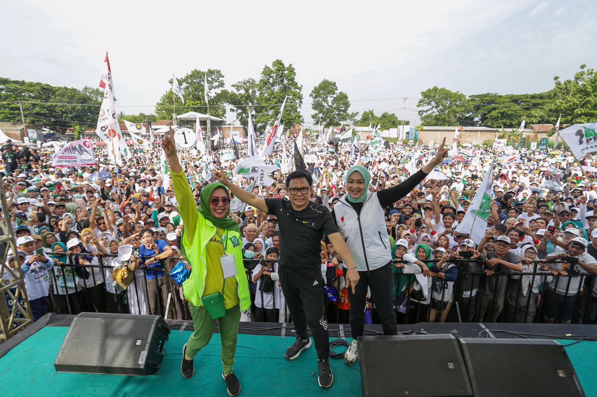 SahabatNadlifah's tweet photo. Insya Allah #AniesMuhaimin2024 akan menang Pilpres di Tanah Brebes dan Tegal.
cc: @aniesbaswedan @cakimiNOW @DPP_PKB @pkbjawatengah @pkbbrebes @Reiza_Patters @billy4riez
#PKBMenang #SedulureMbaNad
#SahabatMbaNad #UntukTegalUntukBrebes https://t.co/wMMNyTnSsR
