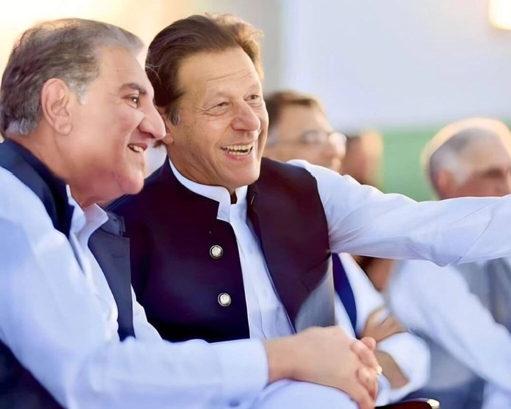Muzaffar0008PTI's tweet photo. Insha'Allah We will retaliate on 8th of February. The Election day.
The system is proven guilty, it's Imran Khan Victory.
SMQ proven his determination , salute him

#Article_6
#صرف_10_سال https://t.co/DO3O7E8Q60