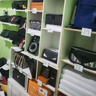 DhikaZter's tweet photo. Shopee Live: Harga Grossir. Tonton Aj_Hardware01 live sekarang: https://t.co/4uBu11NGLl https://t.co/qz11ZRBvK9
