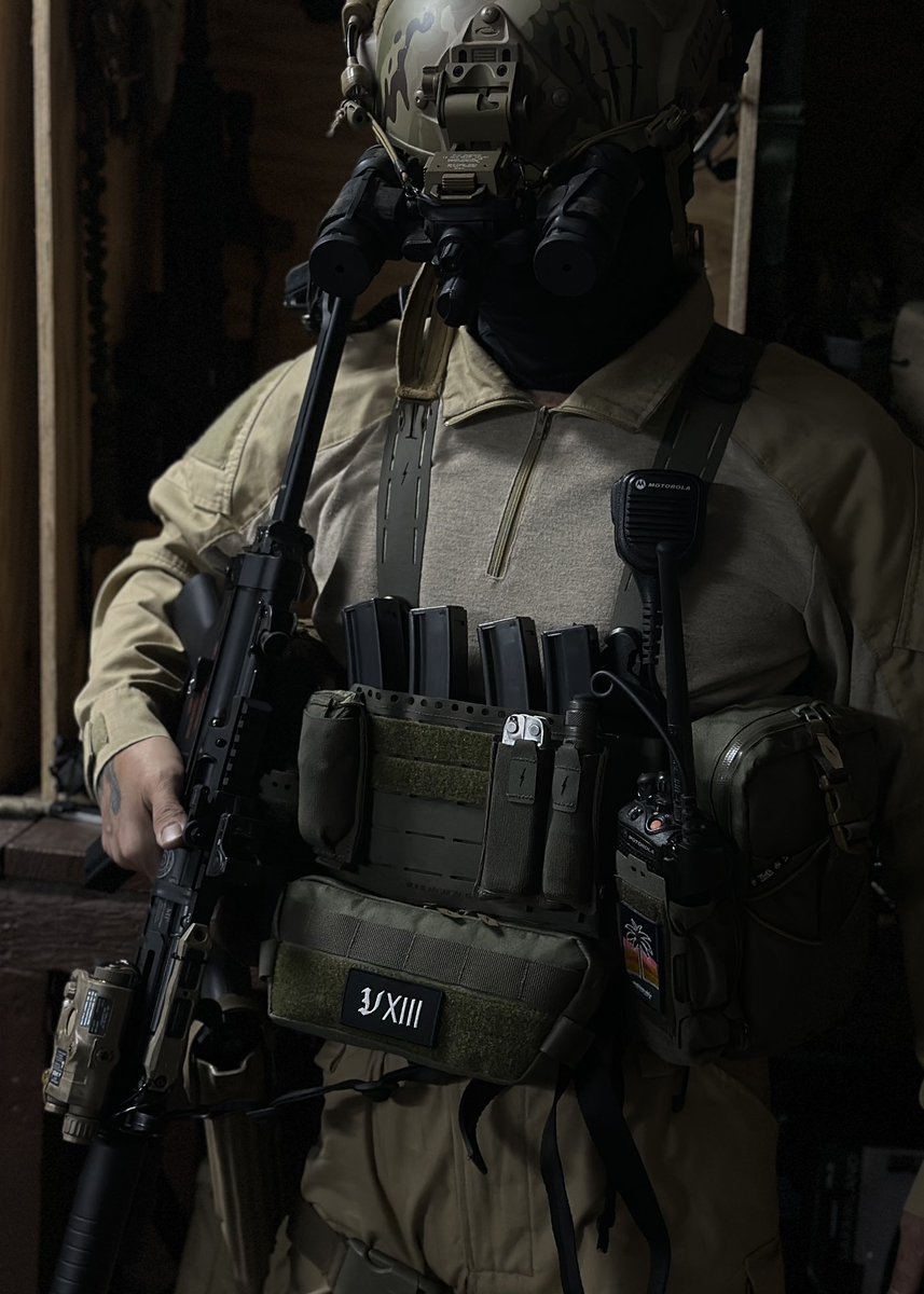 個人装備 VOLK TACTICAL GEAR KangarooCore-G2 SET 7970C0D1-EA6C-4F9A
