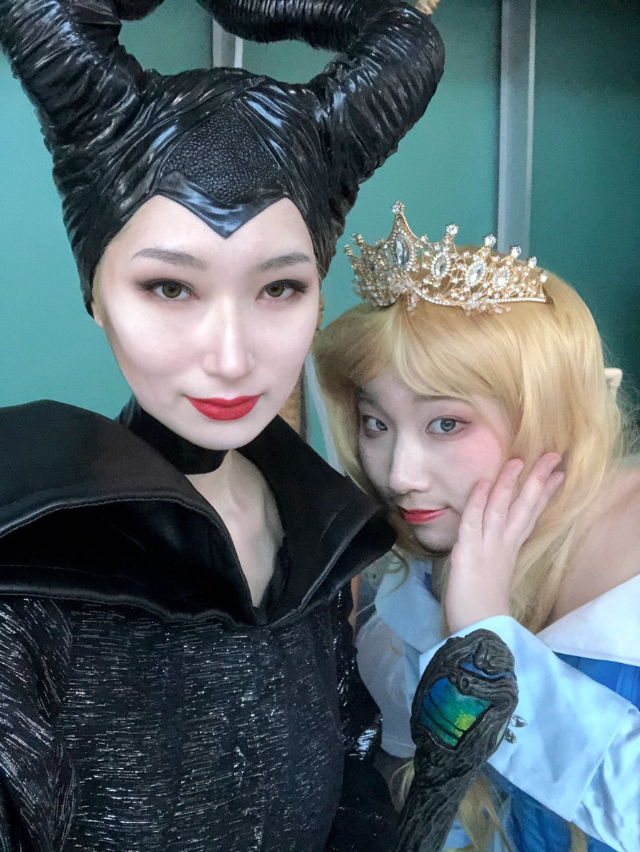 chattie_c's tweet photo. #부코_𝕏친소  #코스어_𝕏트친소 
부코 토)바비 / 일) 말레피센트로 다녀왔어요!
부코에 미인이 많아서 행복했습니다🥰
🏀농놀과 미소녀를 좋아하는 잡덕 오타쿠 트친하실 분 구해용💗
코스어분들 알티위주 무멘팔로 찾아뵐게용 많관부😘😘😘 https://t.co/qWzHPpyH1x