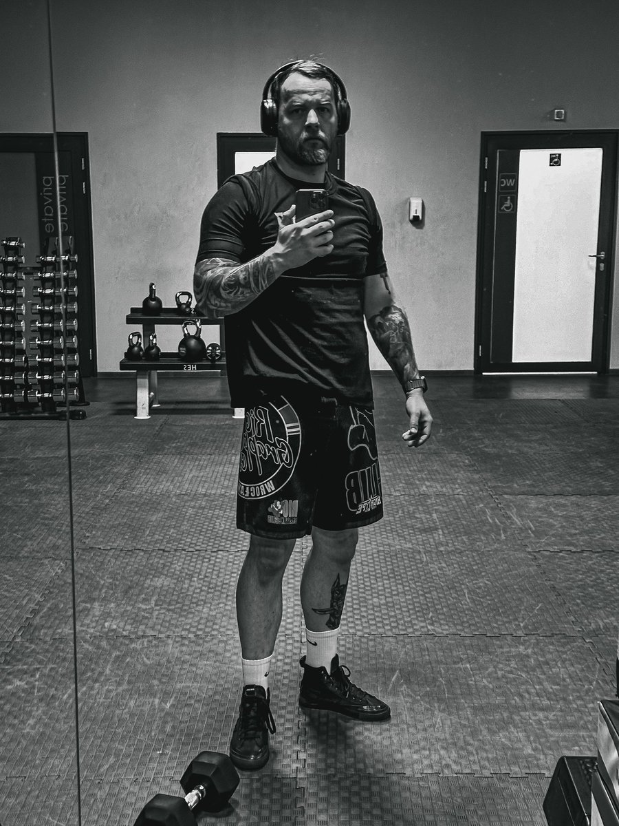 MicuHMG's tweet photo. GM Gang!

Discipline beats motivation. 

Everyone has motivations. 
Few have discipline. 

That's why today I wish you all to find discipline in what you do. Small steps but done every day! Have a wonderful day!

@her_monsters https://t.co/zQdG8NX5ZB