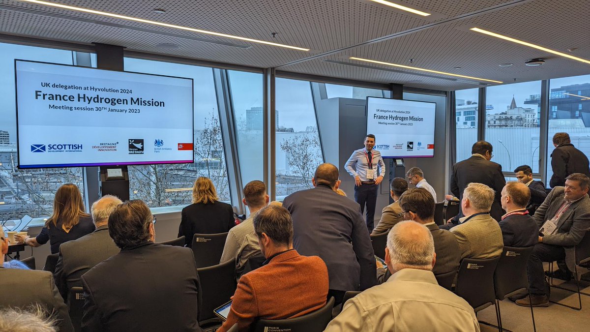 La journée des entreprises bretonnes à HyVolution avec une présentation de Hynamics, filiale d’<a href="/EDF/">Environmental Defense Fund</a> qui accompagne les porteurs de projet dans le développement de projet hydrogène bas carbone.