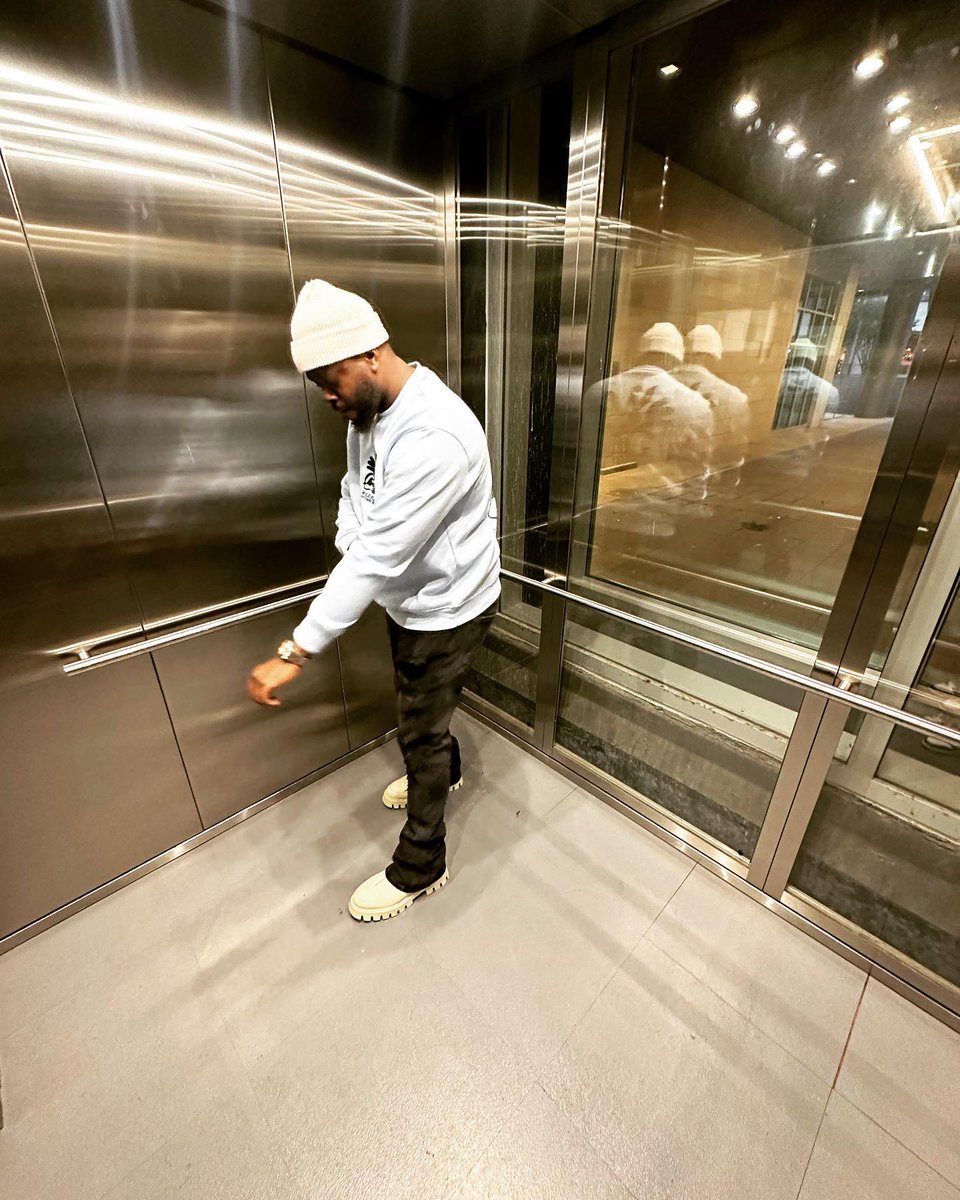 joeeNelson's tweet photo. 3am In Dallas 📍 https://t.co/rpV2vEN9mm