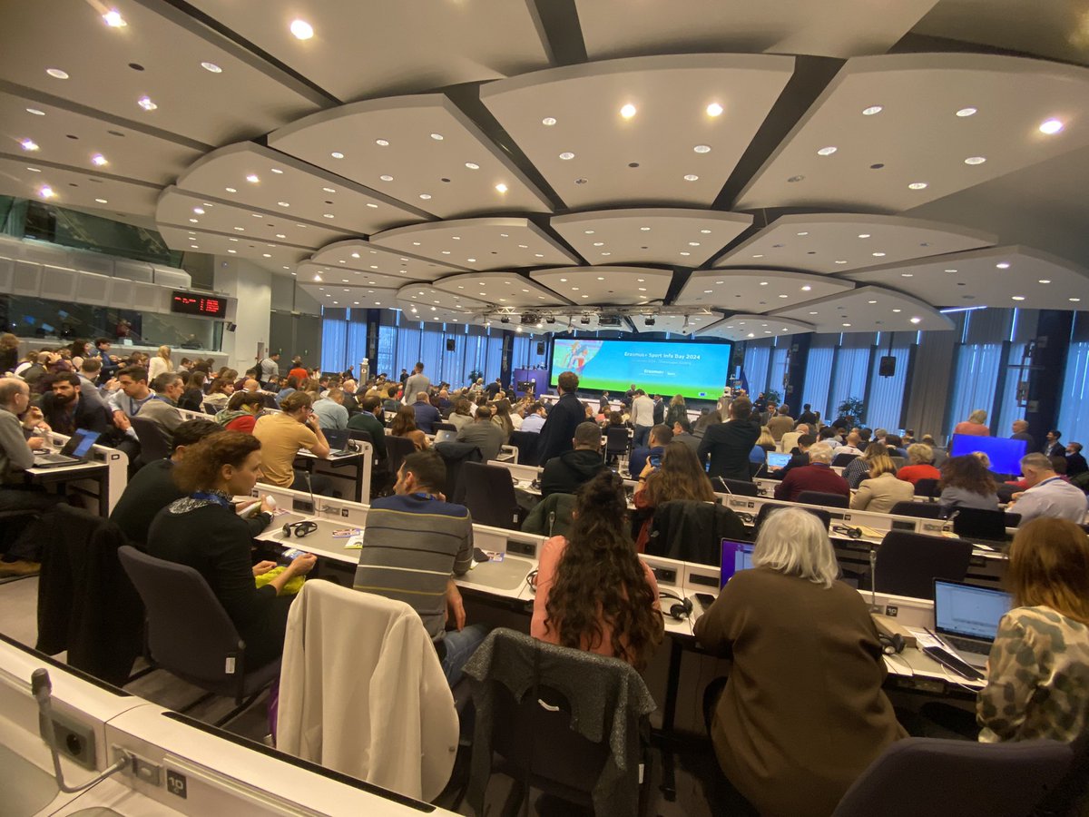 migueltoscano6's tweet photo. Today in Brussels in @EU_Commission Sport Infoday 2024. The DG ECEA will spent 4.3 bilion euros in Erasmus+ AK in the field of Education, training, youth, sport and volunteering.  75 million will be invested in SPORT Colab partnerships, no profit events and staff mobility. https://t.co/Umxyw0KOfu