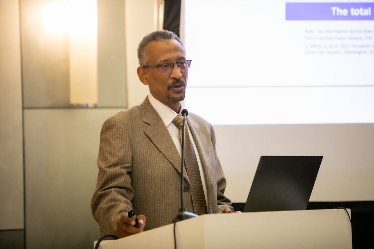 NovusEvent's tweet photo. Dr. Galal Kerfes, Consultant Interventional Cardiologist, delivered a compelling update on ESC 2023 Guidelines at our November conference, shedding light on cutting-edge recommendations in interventional cardiology. 🩺🫀 #novusevents #sanofi https://t.co/OL3MeORYeT