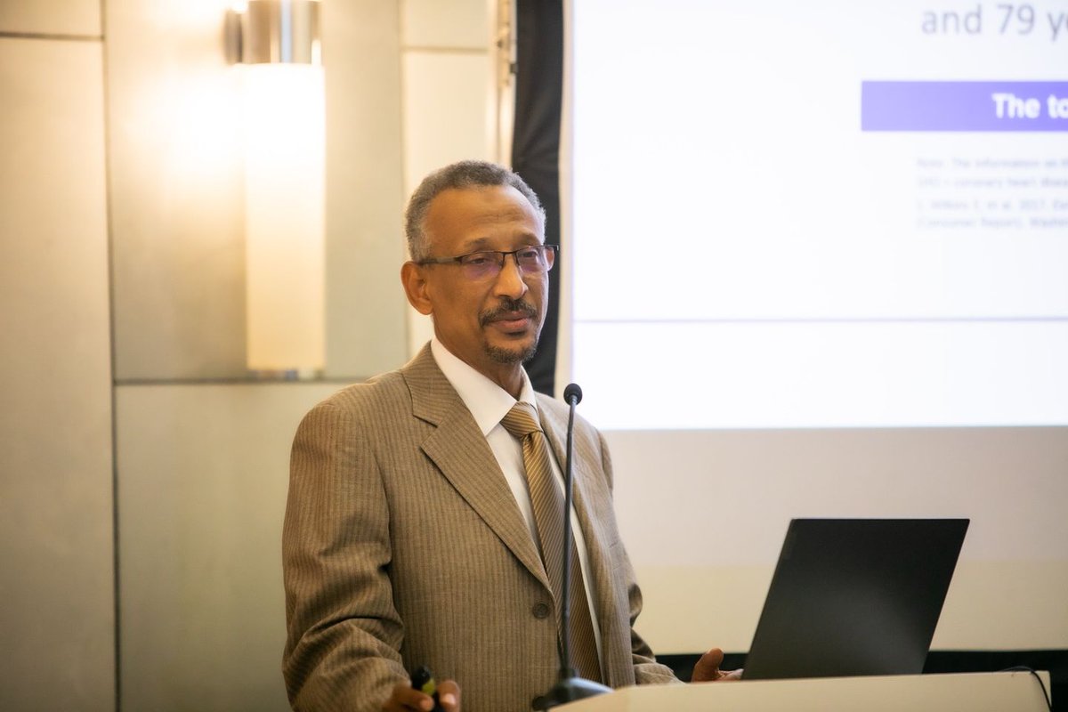 NovusEvent's tweet photo. Dr. Galal Kerfes, Consultant Interventional Cardiologist, delivered a compelling update on ESC 2023 Guidelines at our November conference, shedding light on cutting-edge recommendations in interventional cardiology. 🩺🫀 #novusevents #sanofi https://t.co/OL3MeORYeT