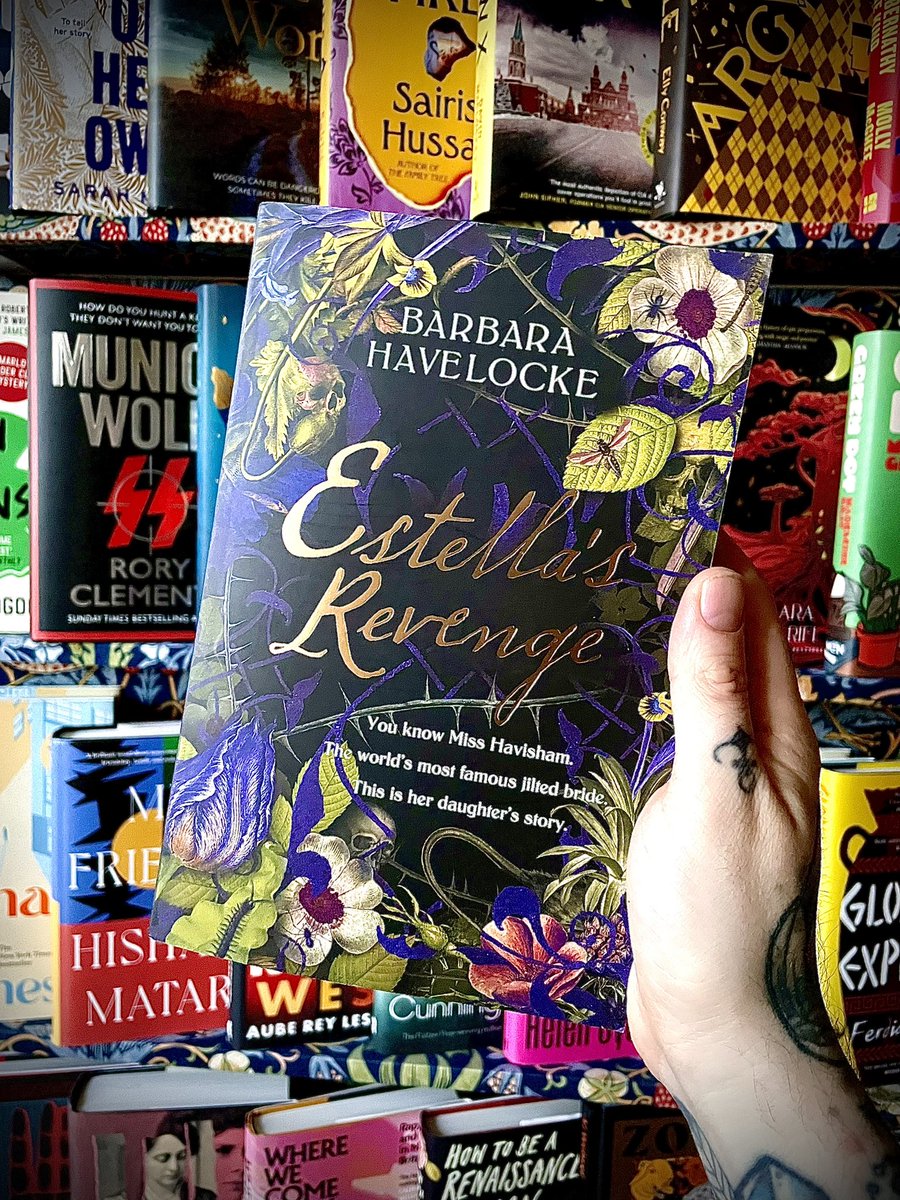 🌺 BOOKMAIL MOST GLORIOUS AND GOTHIC 🌺
💀 A huge thank you to those lovely people at @HeraBooks for this rather stunning and striking proof of #EstellasRevenge by @BCopperthwait 💀 I just read the opening chapter and wow! Publishing May!
#Bookmail #gifted