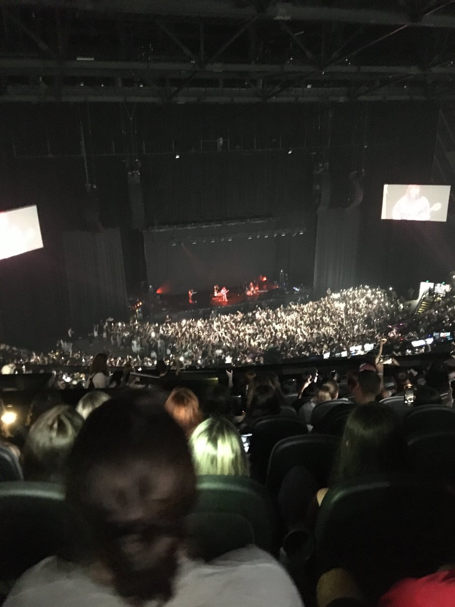 Great vibe at ICC. UPSAHL got the crowd pumped. Waiting on Melanie Martinez. Excited!