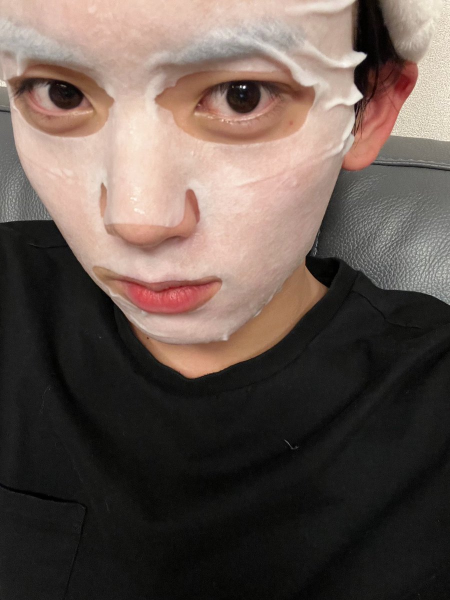 고민의 이유가 대체 뭐였을꼬....
어찌 됐든 고민의 결과가 >보내기<라는게 참 다행이야
고마워 🫳🏻🫳🏻🫳🏻
#뽀돌이옴 #한유진