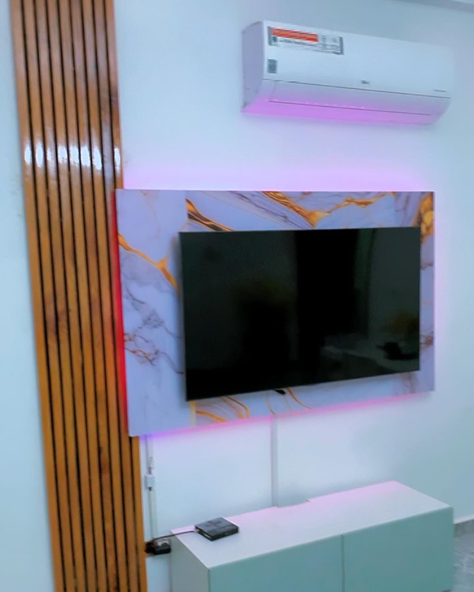 MrDeco237's tweet photo. Nos différents prix de décorations murales.
Faites vous plaisir et embellissez vos murs
+237666559109 https://t.co/vGh9Mn90fg