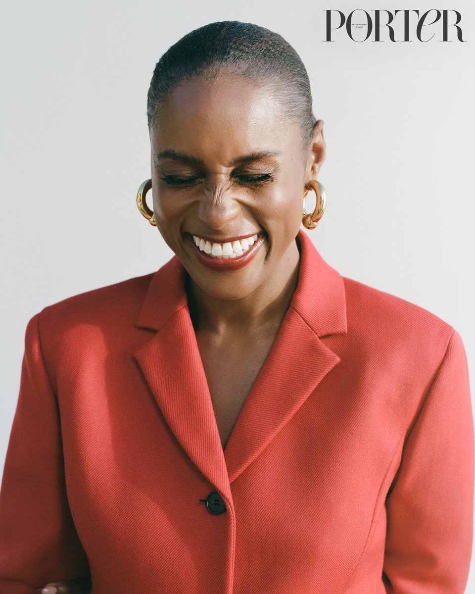 AlCaselyHayford's tweet image. “The industry is in flux, so it’s really inspired me to… hone in on what stories I want to tell. I’ve been laser-focused on getting these projects up and running.” @IssaRae speaks to @OteghaUwagba for PORTER, shot by Deirdre Lewis &amp;amp; styled by Herin Choi net-a-porter.com/en-gb/porter/a…