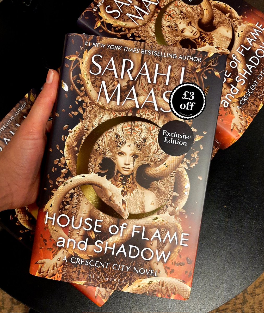 IpswichSFF's tweet photo. It's here!!
We have a very shiny exclusive edition if you're quick: our first three customers today have all grabbed a copy so don't miss out!
#HouseOfFlameAndShadow https://t.co/AVgfoWekDp