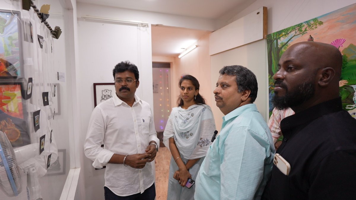 AchalamArtist's tweet photo. #Artist_Achalam
5th international art exhibition &amp; sale ✨
.
.
.
#art #exhibitions #Canvas #kolathur #Indianartfactory #Artfactory #Finearts #Painting #Gallery #Creativity #BFA #MFA #sculpting #drawings #ideas https://t.co/zH2pRlTymm
