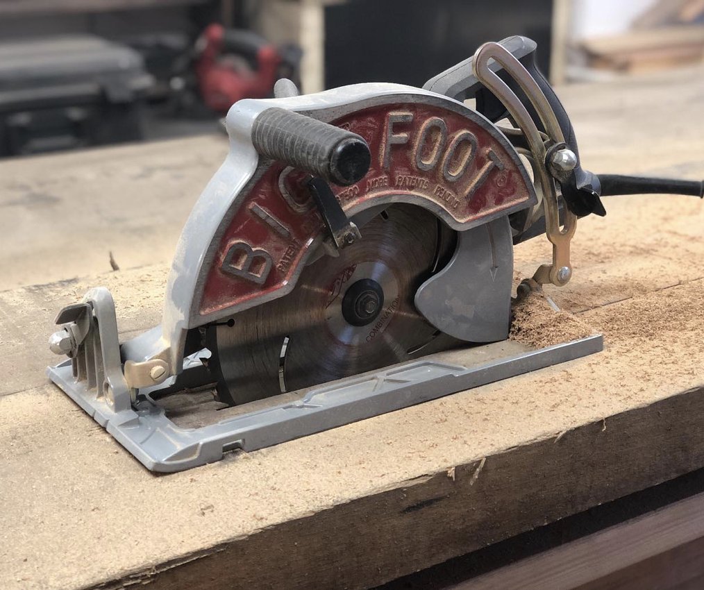 Repost @kaivenus
Lots of British Oak, trusty van, new and handy use of a scaffold tower, trusty saw. Enjoyed my trip to @whitneysawmills , very helpful as ever. Some interesting stuff in the pipe-line.

#sawmill #logs #logging #saw #forestry #UKforestry #timber #timbermill
