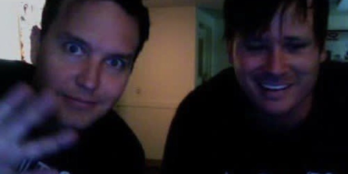 adoretheblink's tweet photo. those 2 nerds, so cute #tomark https://t.co/6sW6j6nVWg