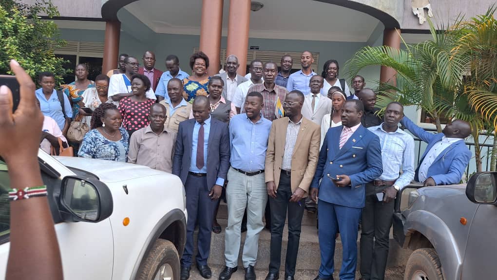LiraForum's tweet photo. Leadership transition @LiraForum. @morrischrison transfered power as the President of City Development Forum to Mr. Emmanuel Akeny @Usmid_AF @ministry_lands @CouncilLira https://t.co/MDyvk9CjKs