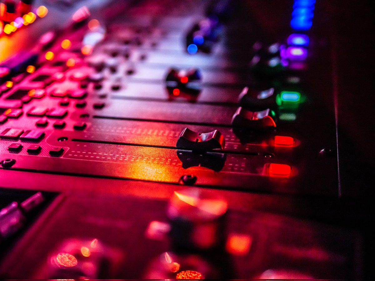 The magic of the #mixingdesk
#CirqueDuSoleil #Alegria #BehindTheScenes

<a href="/RoyalAlbertHall/">Royal Albert Hall</a>
<a href="/L_ACOUSTICS/">L-Acoustics</a>
<a href="/BritanniaRow/">Britannia Row Productions</a>

#eventphotographer #eventphotography #musicphotographer #musicphotography #eventprofs #royalalberthall #backstage #venue #mixingconsole