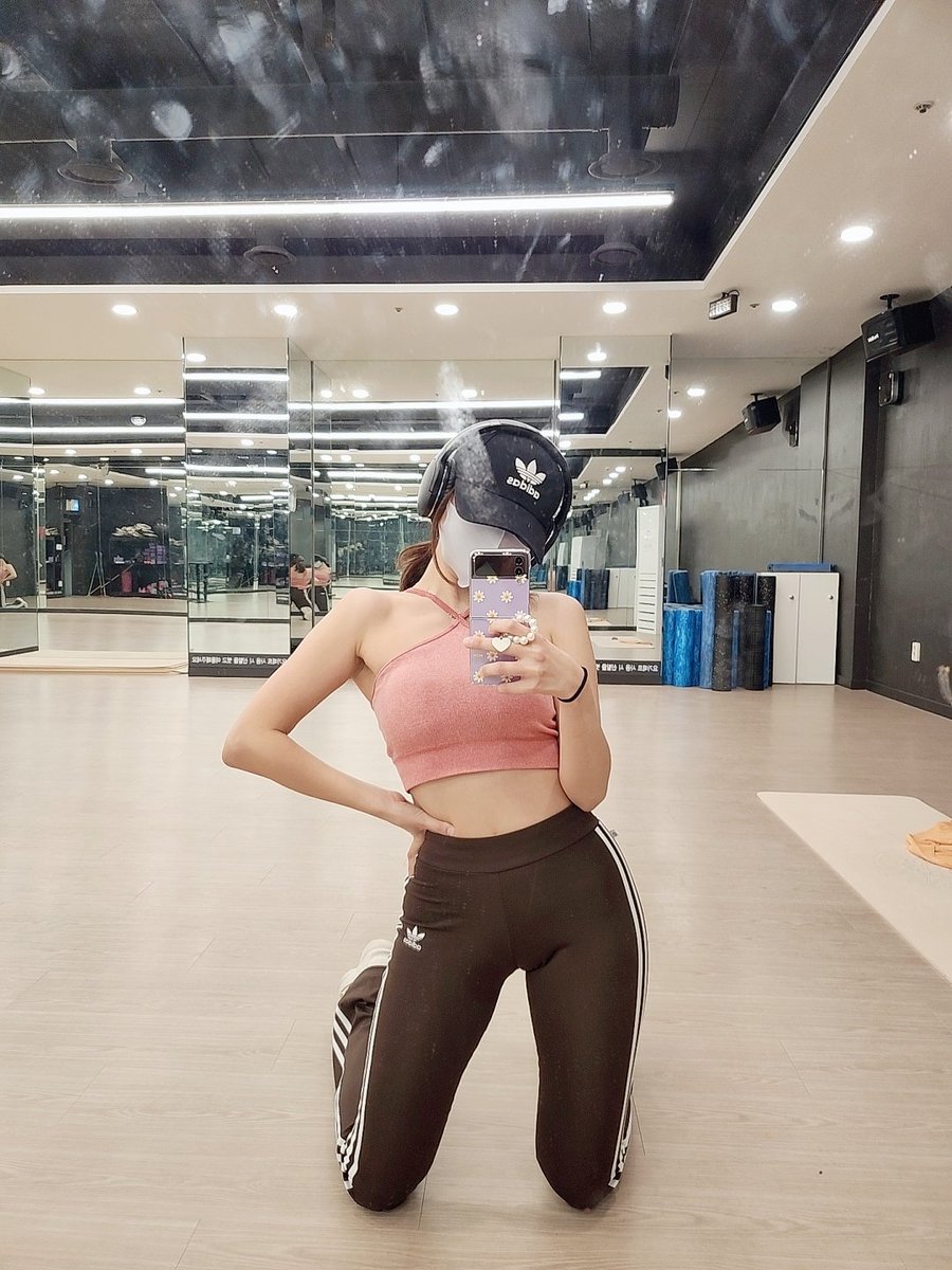candydoll77's tweet photo. 다시 해야하는데 말이에요😇 https://t.co/4ukzFFuahQ