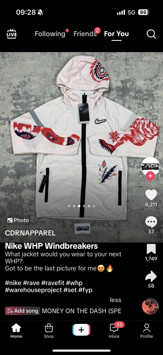 dh_2__'s tweet image. nike warehouse project windbreakers hahahahahaha ban tik tok please.