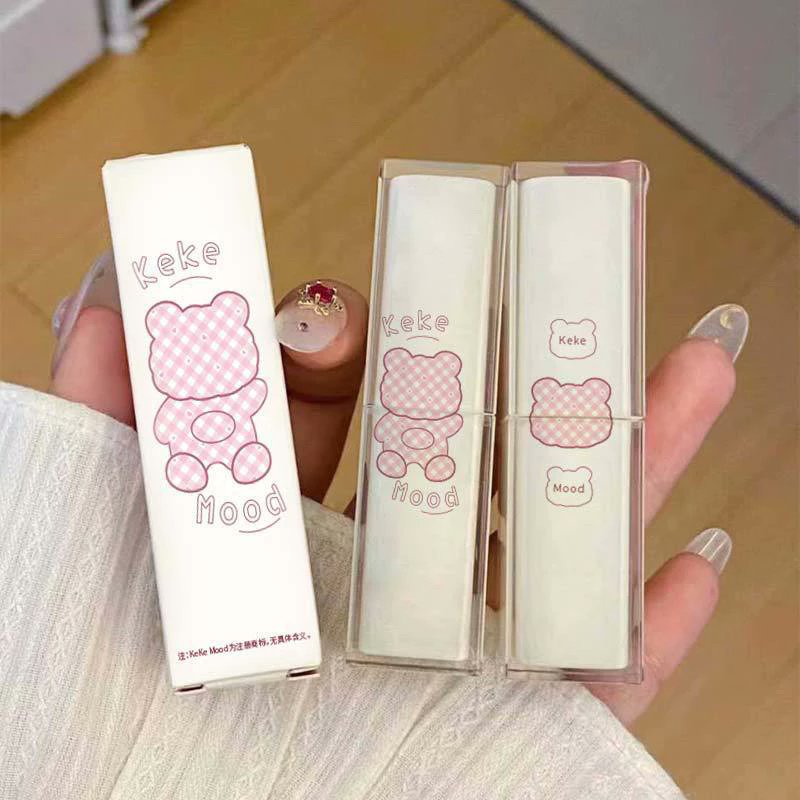 fl0o0weryiyi's tweet photo. cute lip products

— a thread https://t.co/aPbJJSQAIa