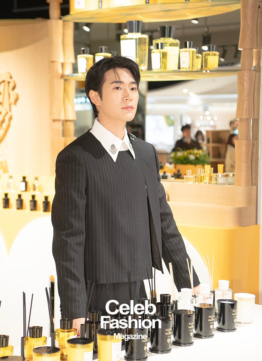 celebfashionmag's tweet photo. 240130 아디파 카페 행사
✨️박서함 고화질 짤 푼다

#박서함 #아쿠아디파르마 #아디파 #옐로우카페
#셀패진 #cele_fashion_magazine https://t.co/gN06nISIlA