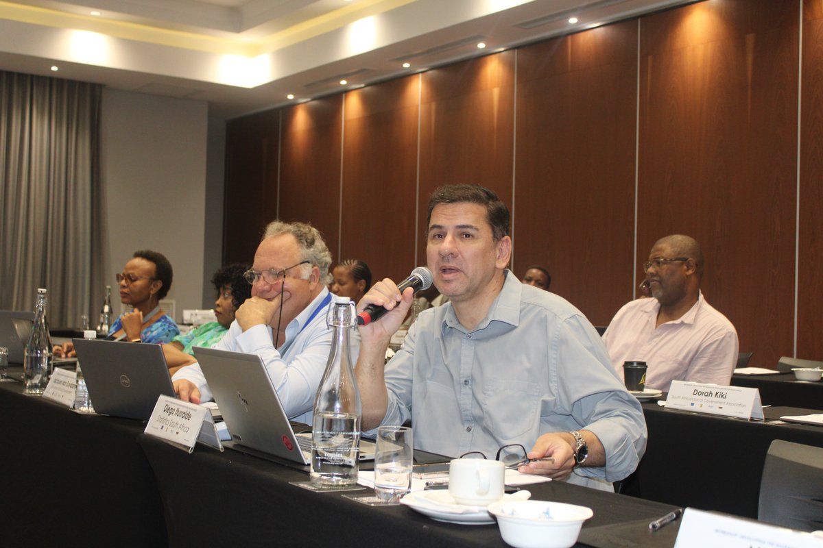 IOMCOpretoria's tweet photo. @IOMco_SA, through #EuropeanUnion funding, organised a workshop for by the #SAMM project, to validate South Africa's #Migration Profile report. Great collaboration w/ government, academia, &amp; international organizations on Jan 29-30, 2023! https://t.co/rCCxJBo92a