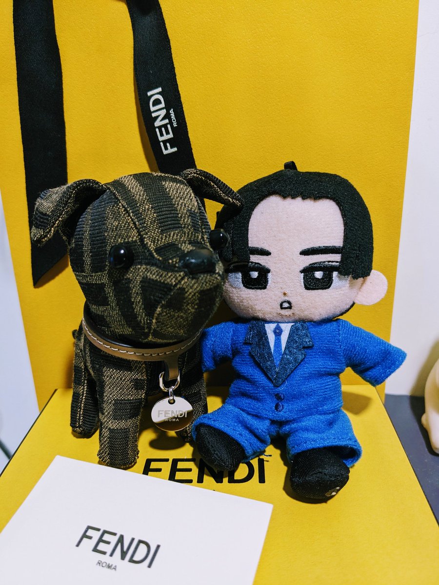 firth's tweet image. Finally got the めめ FENDI wan-chan home, and can't help taking tons of photos. Felt like a mom.😇
