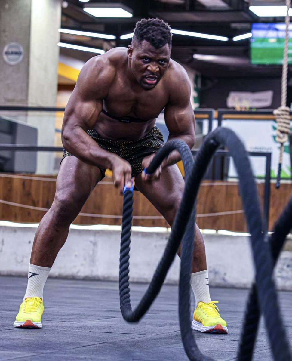 MMArena_'s tweet photo. FRANCIS NGANNOU PRÉPARE LA SHAPE DU SIÈCLE 🇨🇲

ANTHONY T'ES FOUTU ! https://t.co/Oltpqhn1N0