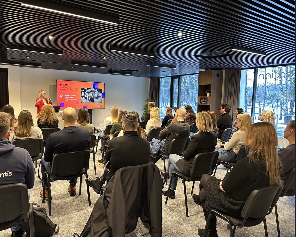 DocLogix's tweet image. What a productive Digital Breakfast we had last week at Sunrise Tech Park, where our expert Erika Stasiulaitiene, delved deep into the transformative power of document digitalization. Her insights illuminated how with digital transformation companies can become more effective.