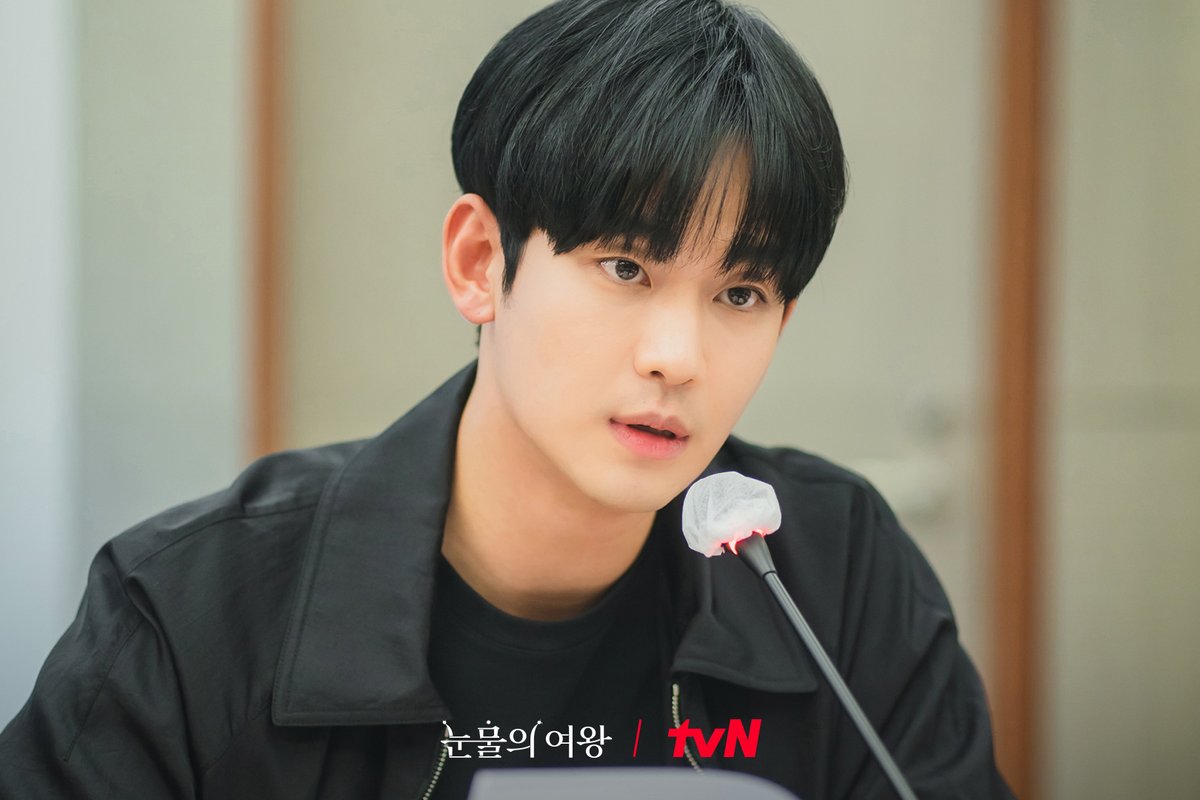 첫 호흡부터 설레는 김수현X김지원 배우와💓 케미 폭발 박성훈X곽동연X이주빈 배우까지! 믿보배들이 빚어내는 환상의 연기 하모니 <눈물의 여왕>...