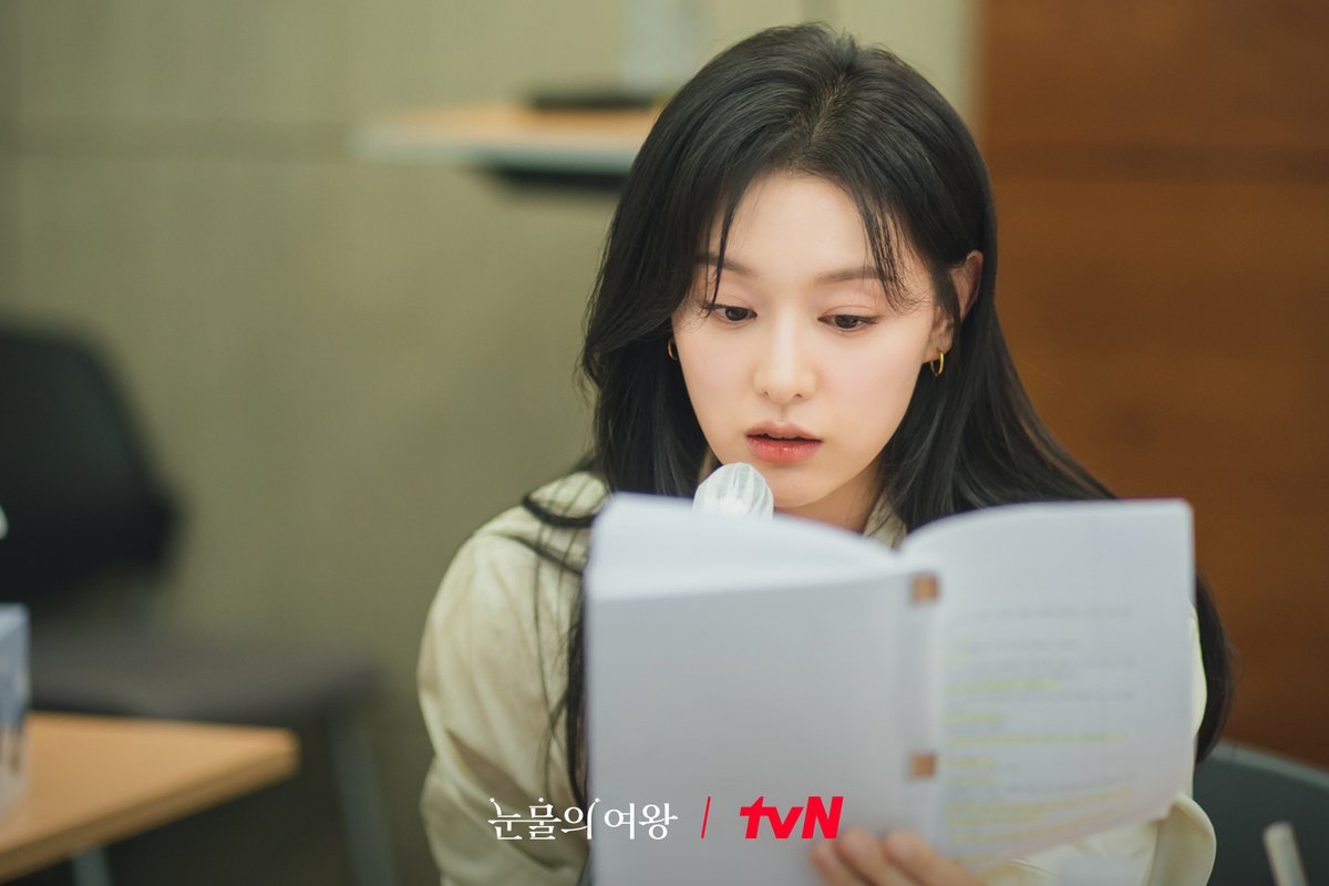 첫 호흡부터 설레는 김수현X김지원 배우와💓 케미 폭발 박성훈X곽동연X이주빈 배우까지! 믿보배들이 빚어내는 환상의 연기 하모니 <눈물의 여왕>...