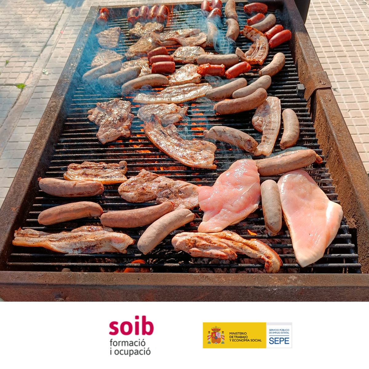 GIRASOLSalutMen's tweet photo. 🔥 Encenent la flama a la festa de #SantAntoni des de #FormacióDual #SOIBDual #Vulnerables
🎓 Enfortint habilitats socials i tradicions mentre cream un futur brillant per als nostres aprenents de #Bar23 i #Admin23
Amb el suport de @SOIBgoib i @empleo_SEPE https://t.co/lvIxHdvGuU