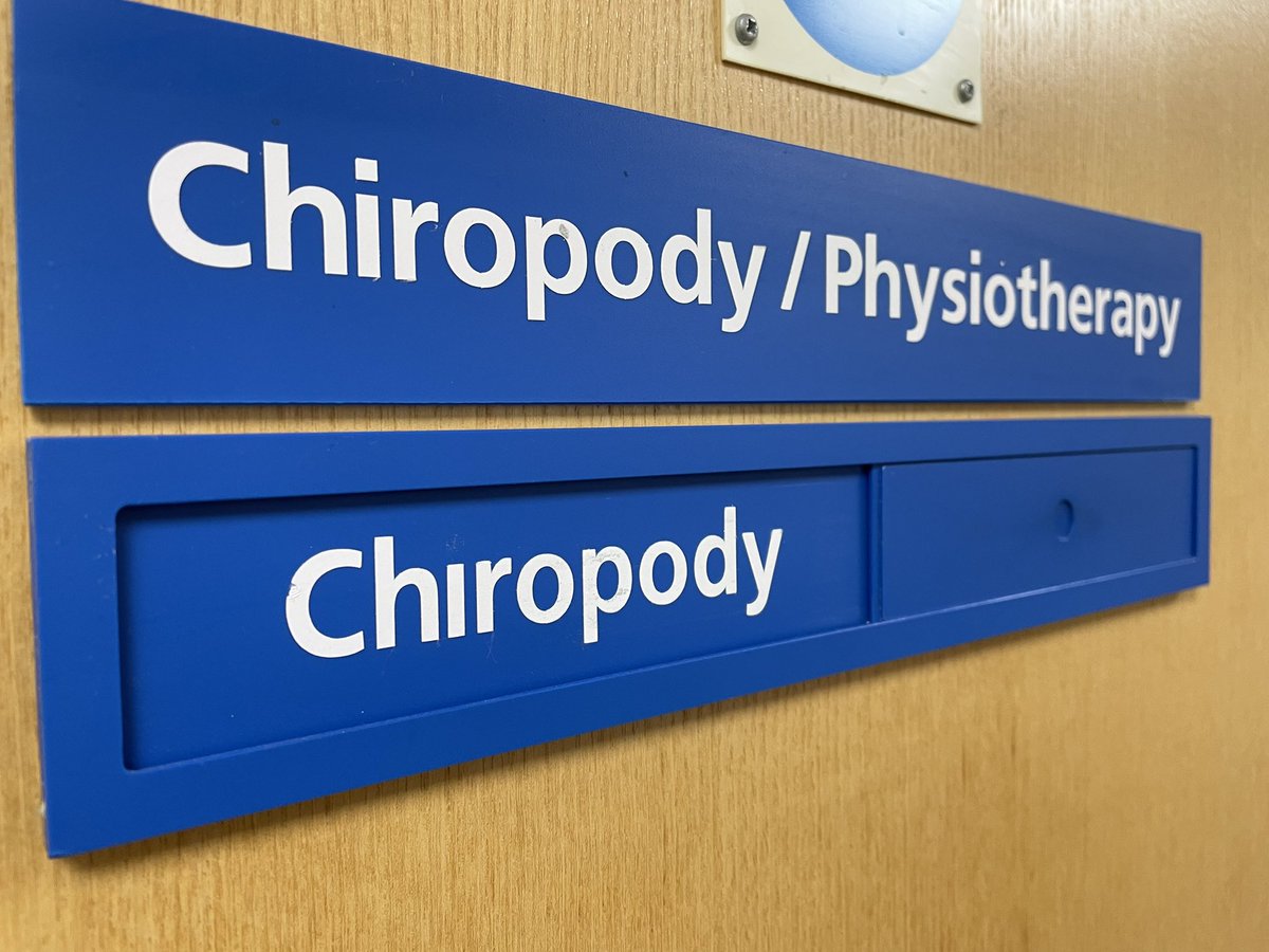 WalsallHcareNHS's tweet photo. Keep your eyes peeled today as we follow our hardworking Podiatry Team.🦶
The team here at Walsall Healthcare is qualified to treat people with diabetes, arthritis, sports injuries and ingrowing toenails - to name but a few health conditions.👏 #OnShiftWithWHT https://t.co/lubklx33uy