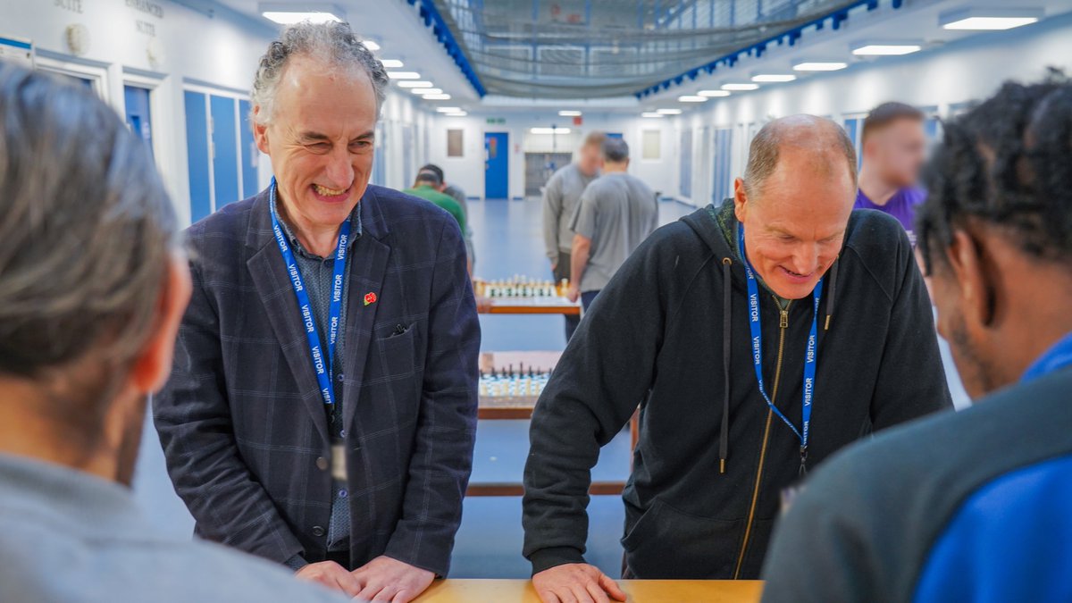 TheChessShopUK's tweet photo. A couple more pics from @WoodyHarrelson and @TelegraphChess's visit to HMP Wormwood Scrubs - special thanks to @MoJGovUK and of course @schoolschess #Chess #chessinprisons #chessforall #londonchess #chessboard https://t.co/16dI3NtCog