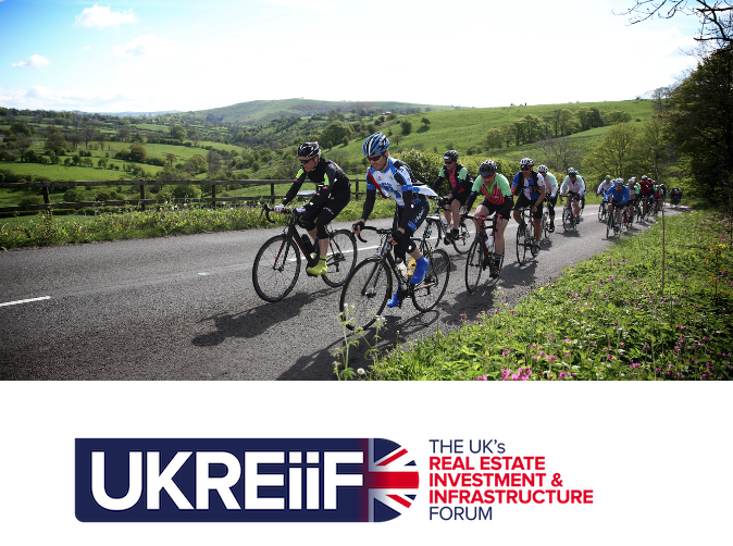 ClubPeloton's tweet photo. Cycle to @UKREiiF is back, and we're delighted to welcome @Hawkins_Brown as our first sponsor. Start in either Oxford or Edinburgh, and ride from 18-20 May through some of Britain's best countryside. Entry to the ride includes 20% discount on Forum entry.
https://t.co/tCaurWaXzj. https://t.co/pmjOcBKd9q