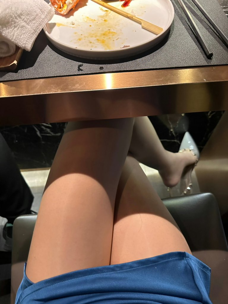 参加重视的聚会，自然也要穿得重视。 https://t.co/NTqf2KPHoS