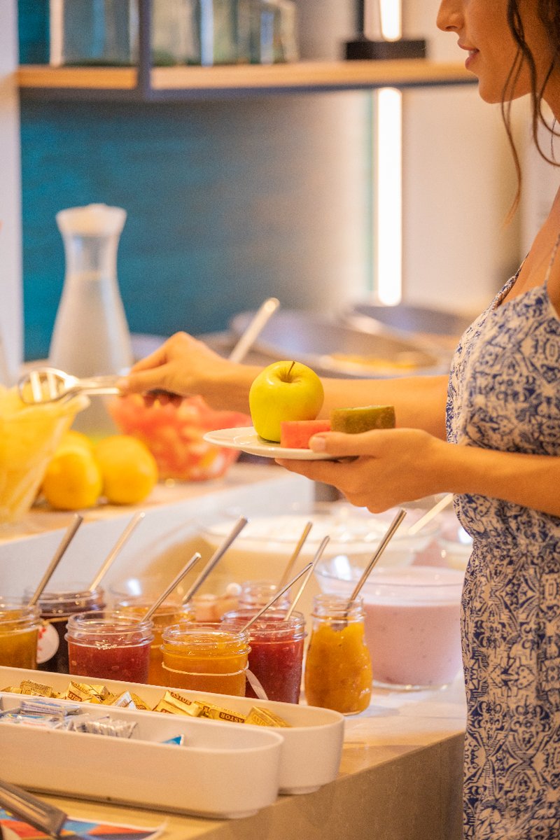 JS_Hotels's tweet photo. At #JSYate, not only will you wake up looking forward to enjoying the amazing facilities, but the irresistible options of our full breakfast buffet that will energize you for the whole day. https://t.co/5px681PsIU