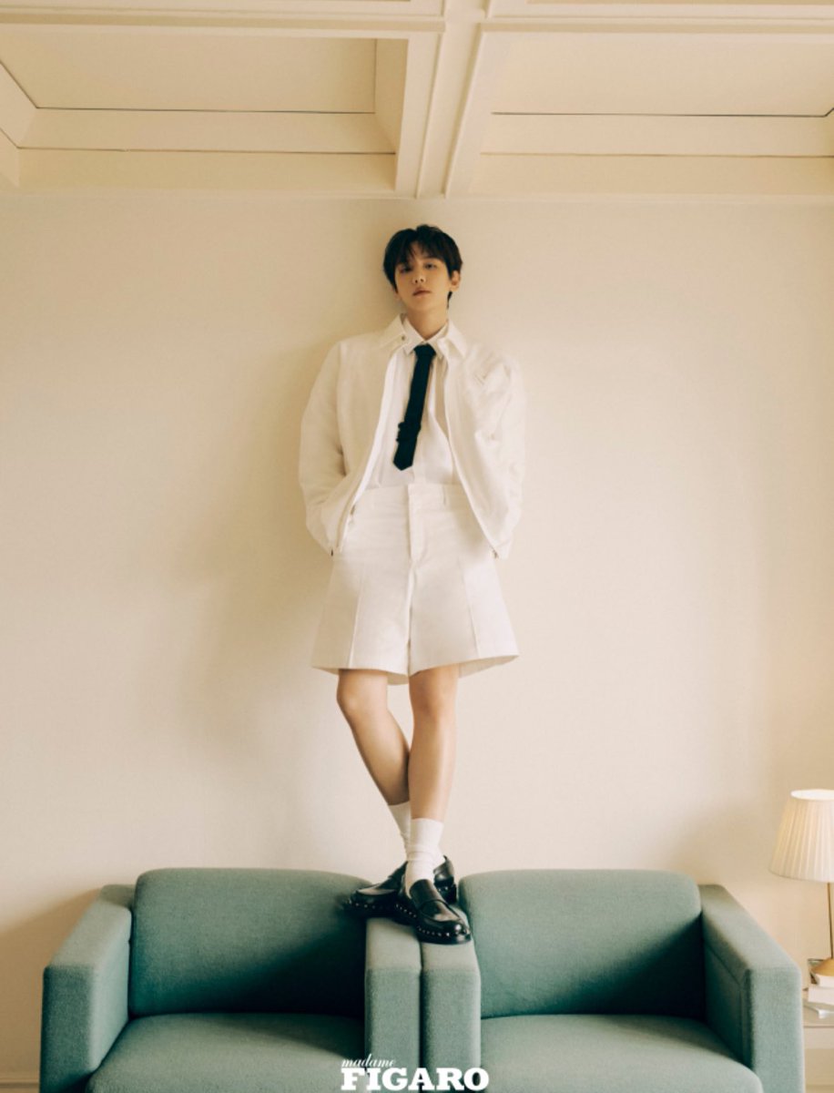 hyuneeloveya's tweet photo. 백현오빠 반바지 입히신분 상받으세요 https://t.co/H77pWuPxJ9