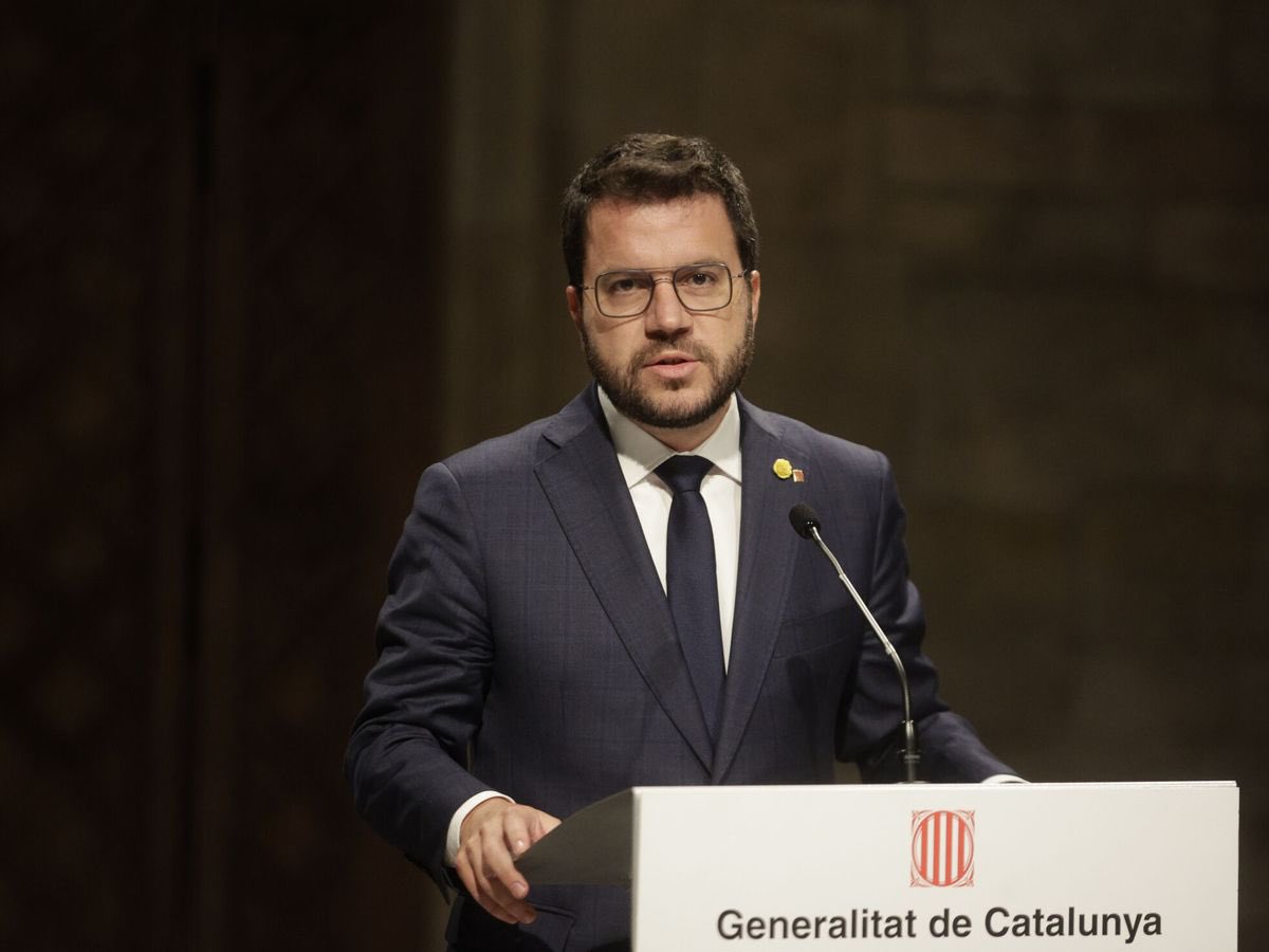 ÚLTIMA HORA | Pere Aragonès anuncia l'entrega de la Creu de  St Jordi al còmic alemany Shahak Shapira i lamenta que des de La Trinca ja no es faci humor reivindicatiu en català