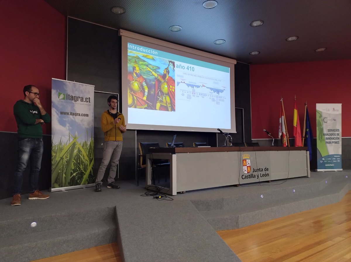 ITAGRACT's tweet photo. Hoy ha dado comienzo la primera jornada de los talleres de digitalización y nuevas tecnologías:
𝘼𝙂𝙍𝙄𝘾𝙐𝙇𝙏𝙐𝙍𝘼 𝙔 𝘿𝙄𝙂𝙄𝙏𝘼𝙇𝙄𝙕𝘼𝘾𝙄Ó𝙉. 𝙃𝙖𝙘𝙞𝙖 𝙪𝙣𝙖 𝙖𝙜𝙧𝙞𝙘𝙪𝙡𝙩𝙪𝙧𝙖 𝙙𝙚 𝙙𝙖𝙩𝙤𝙨 que tendrán lugar en el CIFP Viñalta Palencia los días 30 y 31 de enero https://t.co/tRuzwAAzEG